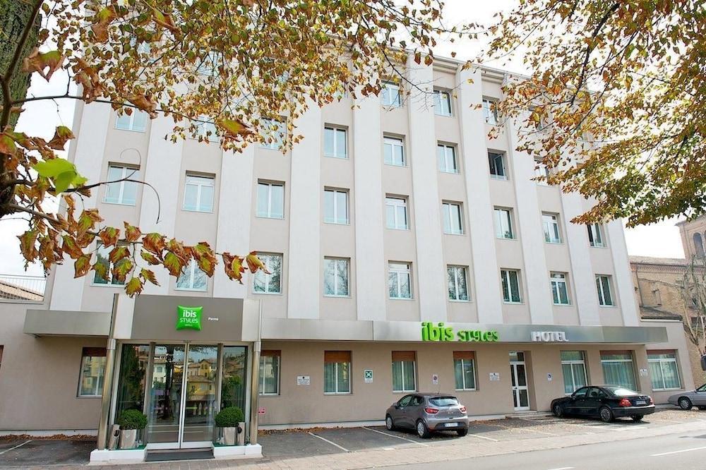 Ibis Styles Parma Toscanini Экстерьер фото