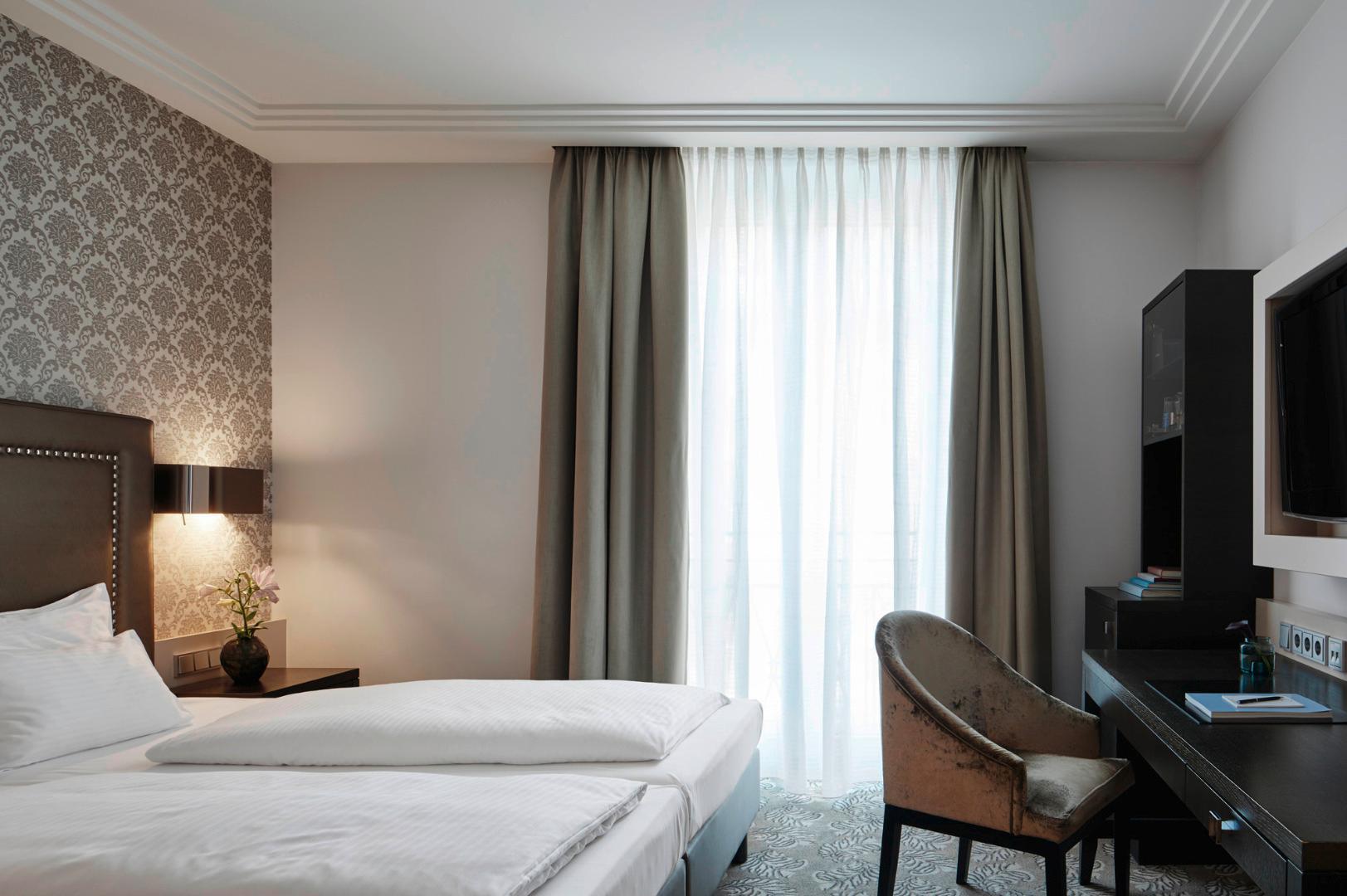 Ibis Styles Parma Toscanini Экстерьер фото
